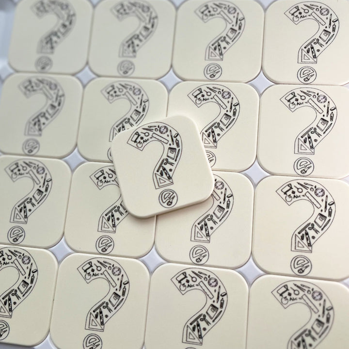 Hjælpebrikker til skolespil